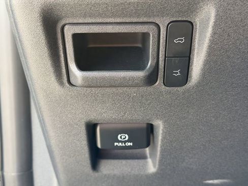 Used 2025 Ford Expedition Max Active RWD image 10