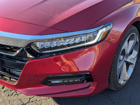 Used 2019 Honda Accord Touring image 12