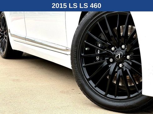 Used 2015 Lexus LS 460 image 2