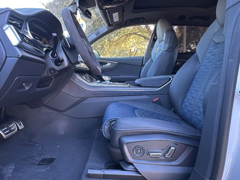 New 2026 Audi RS Q8 performance image 9