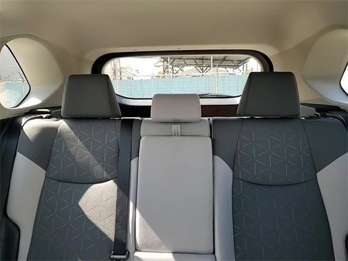 Used 2025 Toyota RAV4 XLE image 21