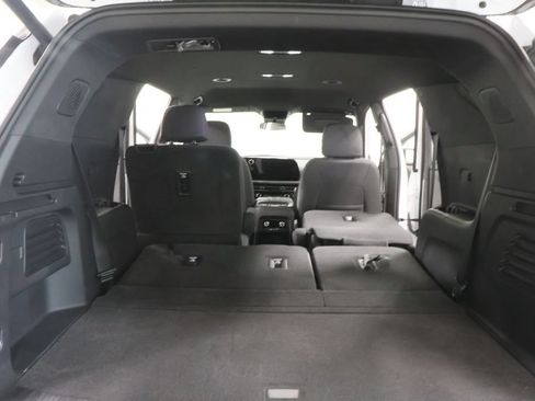 Used 2025 Chevrolet Traverse LT w/ Midnight/Sport Edition FWD image 25