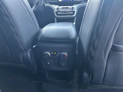 Certified 2021 Ford Explorer XLT w/ Equipment Group 202A RWD image 23