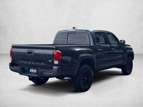 Used 2022 Toyota Tacoma SR5 RWD image 5