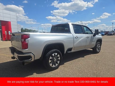 Used 2021 Chevrolet Silverado 2500 LT w/ Convenience Package AWD/4WD image 7
