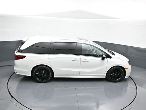 Certified 2023 Honda Odyssey Sport image 39