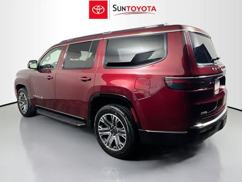 Used 2024 Jeep Wagoneer Series II w/ Flexible Seating Group image 6