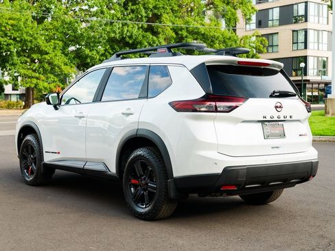 New 2026 Nissan Rogue SV image 4
