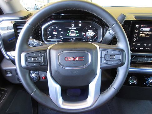 Used 2023 GMC Sierra 1500 Elevation AWD/4WD image 17