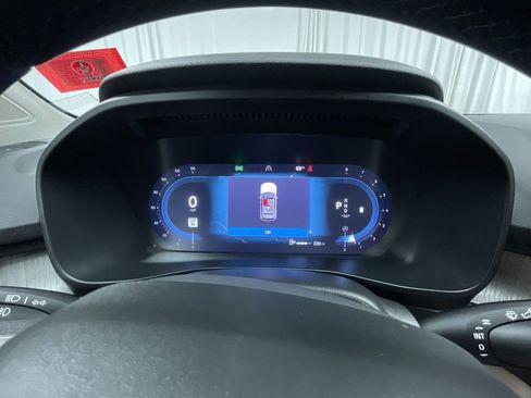 Used 2023 Volvo XC40 B5 Plus w/ Protection Package Premier image 13