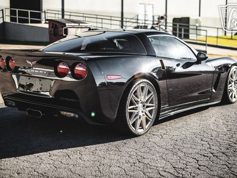 Used 2006 Chevrolet Corvette Coupe image 22