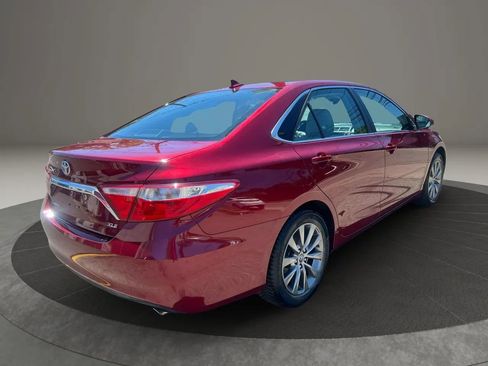 Used 2016 Toyota Camry XLE w/ Advanced Technology Package FWD image 5