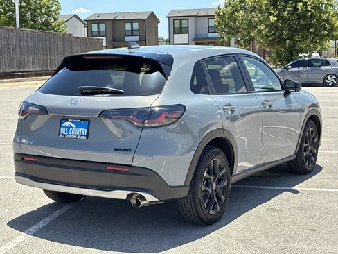 Certified 2025 Honda HR-V Sport image 6