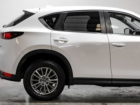 Used 2017 MAZDA CX-5 Touring w/ I-ACTIVSENSE Package image 11