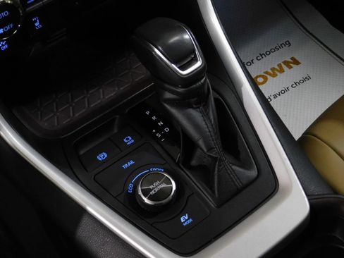 Used 2020 Toyota RAV4 Limited w/ Carpet Mat Package image 60