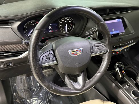 Used 2020 Cadillac XT4 Sport image 4