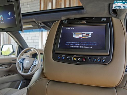 Used 2019 Cadillac Escalade Platinum AWD/4WD image 28