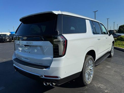 New 2026 Chevrolet Suburban Premier AWD/4WD image 3