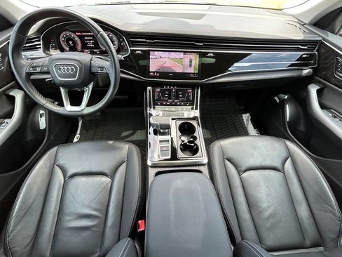Used 2023 Audi Q8 Premium w/ Convenience Package AWD/4WD image 10