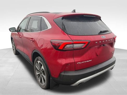Used 2023 Ford Escape Platinum w/ Premium Technology Package image 4