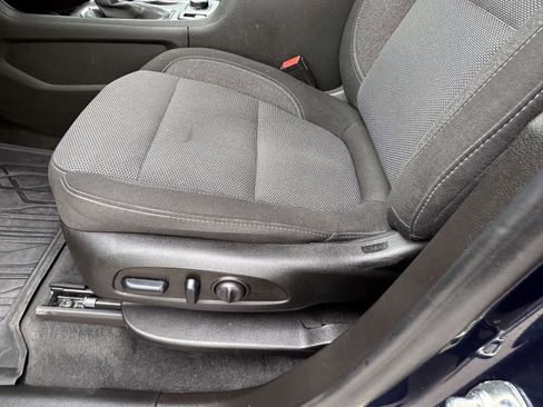 Certified 2023 Chevrolet Traverse LT image 17