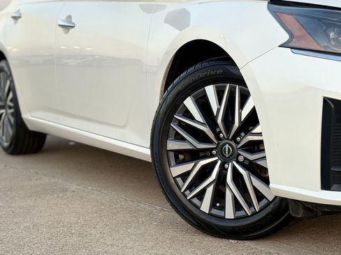 Certified 2024 Nissan Altima 2.5 SV image 11