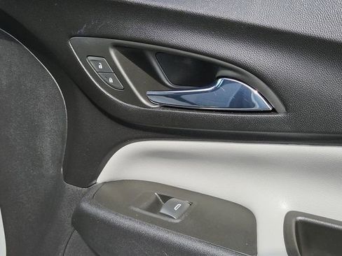 Used 2022 Chevrolet Equinox LT AWD/4WD image 34