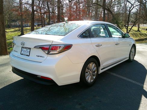 Used 2016 Hyundai Sonata SE image 5