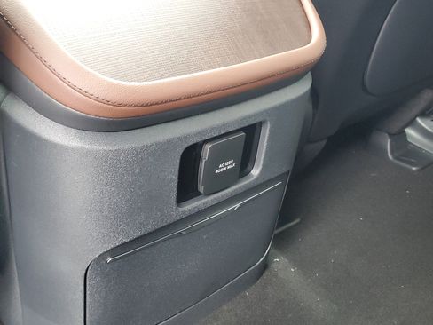 New 2026 Lincoln Navigator Reserve image 29