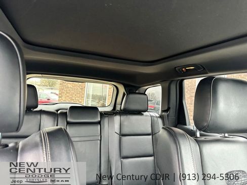 Used 2014 Jeep Grand Cherokee Overland w/ Advanced Technology Group image 17