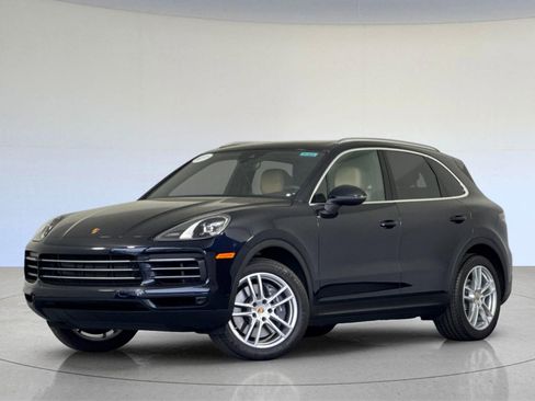 Certified 2023 Porsche Cayenne AWD/4WD image 1