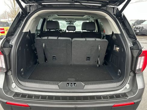 Used 2026 Ford Explorer Active w/ Active Comfort Package image 32