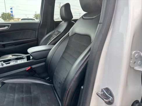 Certified 2024 Ford Edge ST-Line image 11