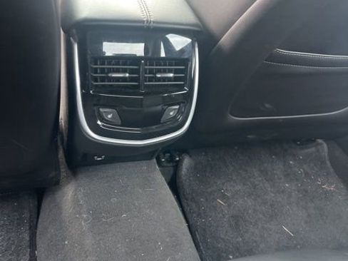 Used 2018 Cadillac XTS Luxury image 18