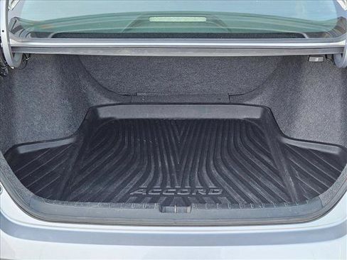Used 2019 Honda Accord LX image 6