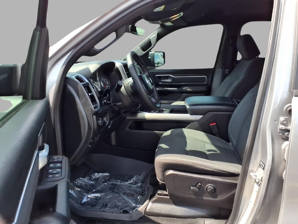 Used 2025 RAM 1500 Big Horn AWD/4WD image 19