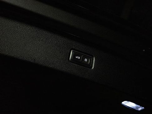 Used 2018 Audi Q7 3.0T Prestige image 8