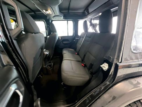 Used 2021 Jeep Wrangler Unlimited Sport image 15