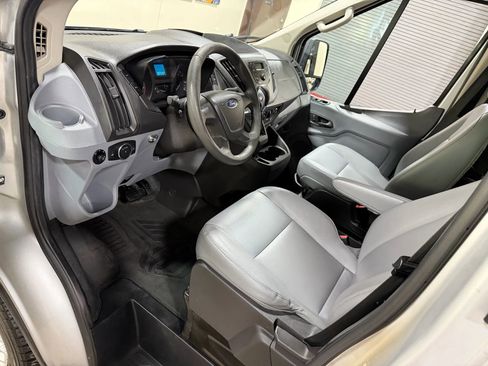 Used 2015 Ford Transit 250 148 Medium Roof image 36