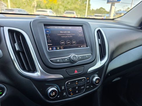 Used 2021 Chevrolet Equinox LT FWD image 27