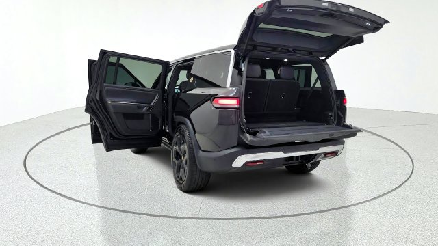 Used 2024 Rivian R1S Adventure Quad AWD/4WD image 16