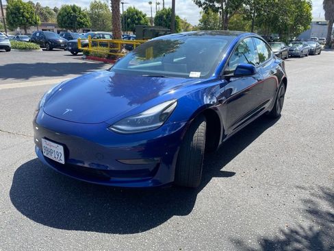 Used 2022 Tesla Model 3 Long Range AWD/4WD image 6