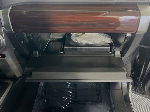 Used 2021 Toyota 4Runner Limited image 30