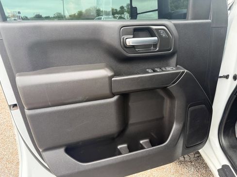 Used 2022 GMC Sierra 2500 Pro w/ Convenience Package image 17