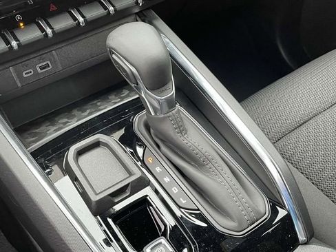 New 2025 GMC Canyon Elevation w/ Technology Package image 24