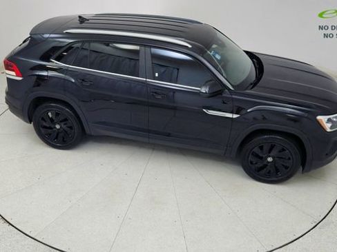 Used 2024 Volkswagen Atlas Cross Sport SE w/ Black Wheel Package FWD image 71
