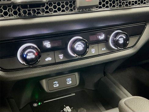 New 2026 Honda HR-V LX image 16