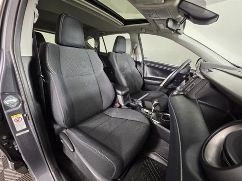 Used 2018 Toyota RAV4 Adventure AWD/4WD image 14