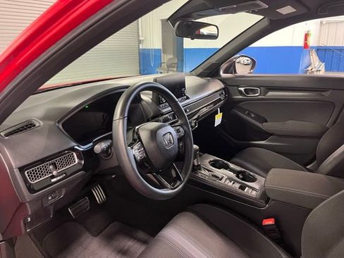 Used 2025 Honda Civic Sport image 22