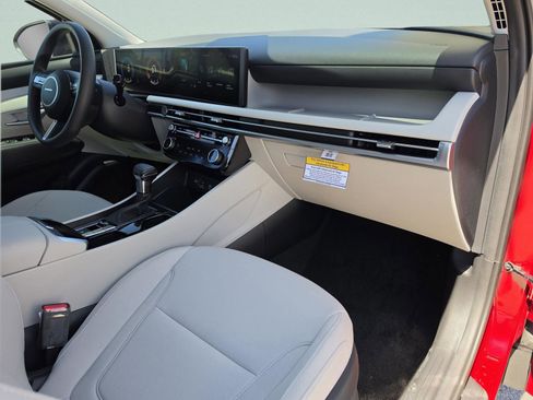 New 2026 Hyundai Tucson SEL image 17